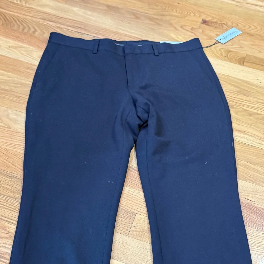 Laboratory Lord & Taylor Man Black Jogger Pants 33x30  NWT